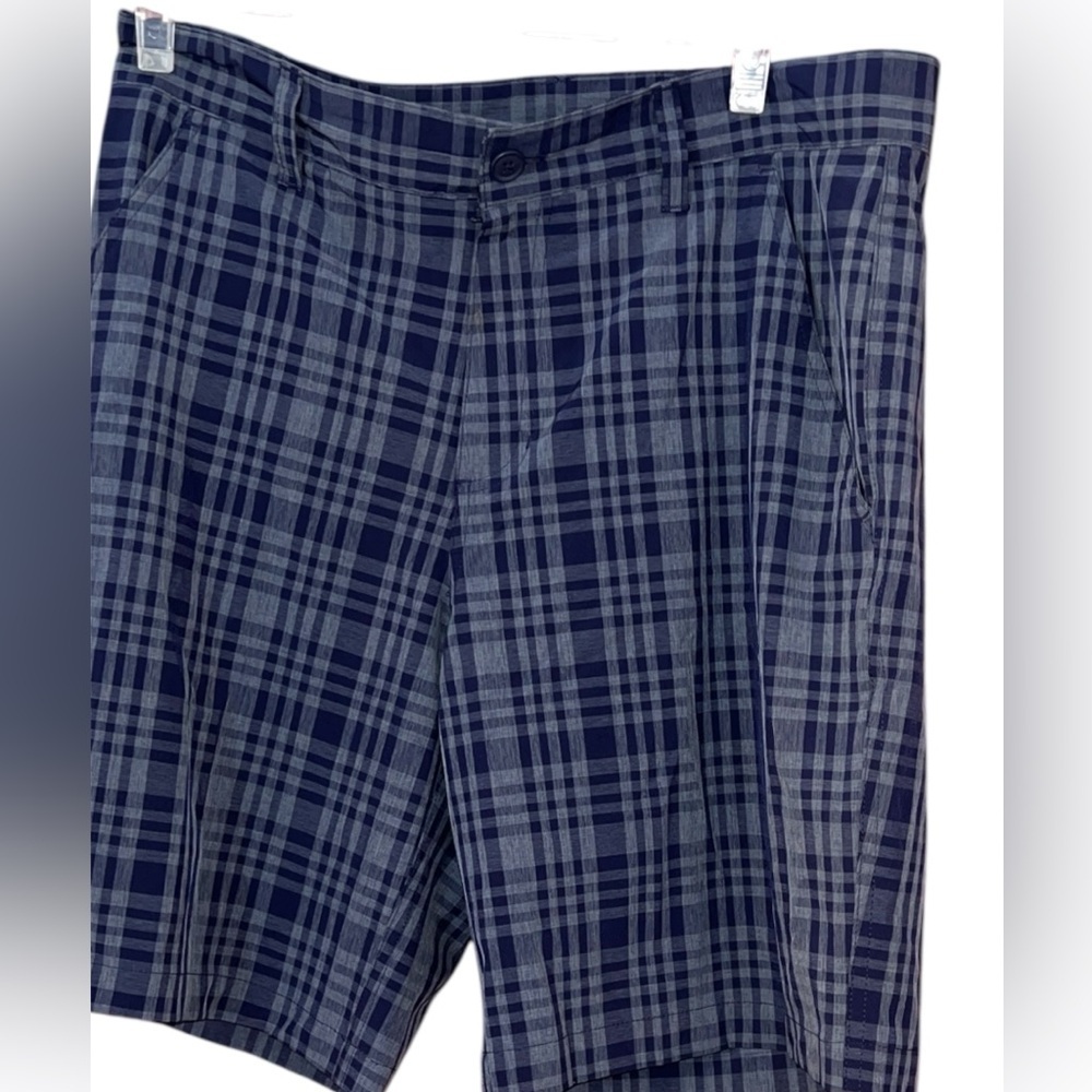 Rorie Whelan Golf Navy Plaid Men's Flat Front Shorts 33